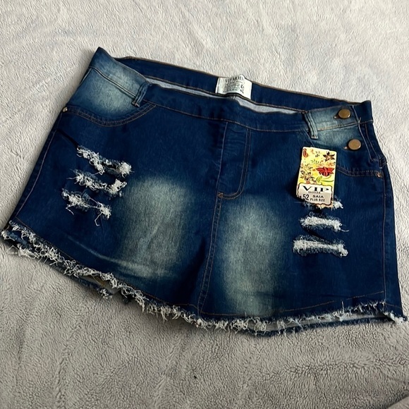 VIP MODAS Brasil Destroyed Denim Skort NWT Plus Size 52 - Picture 1 of 10